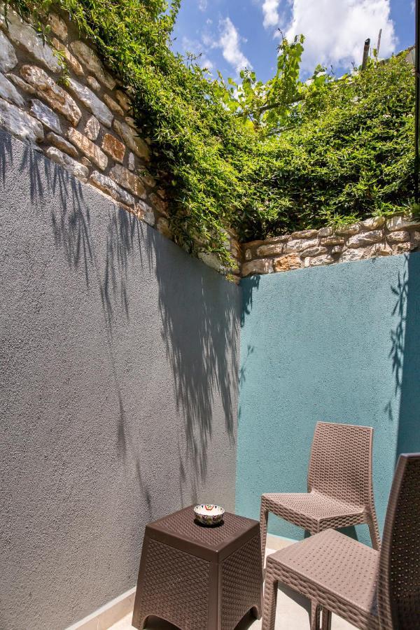 Appartement Oikos Daretsou à Theologos  Extérieur photo